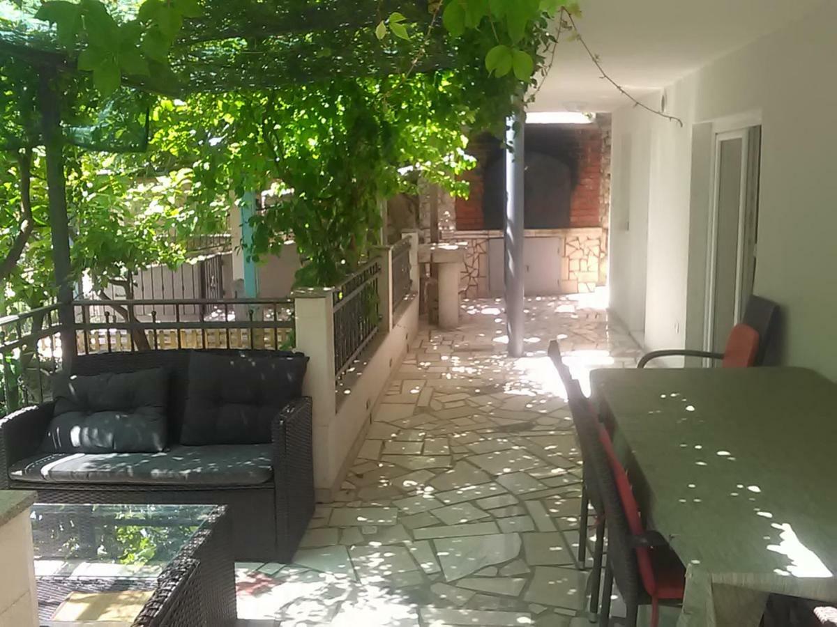 Pavlic 2 Lägenhet Omiš Exteriör bild